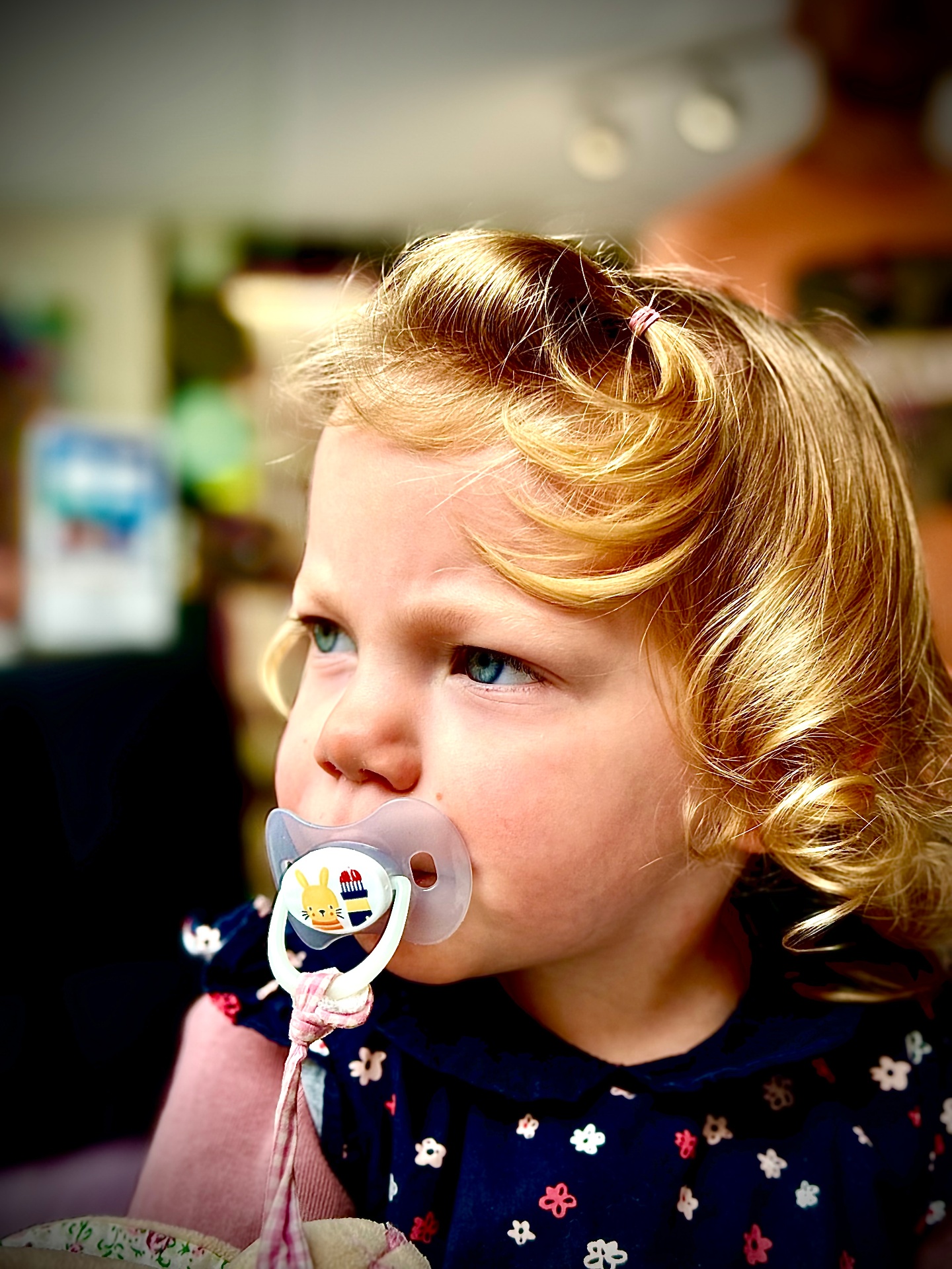 Naëlle, regard tendre